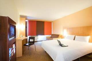 Отель Ibis Hotel Dublin Клондолкин Двухместный номер с 2 отдельными кроватями-2